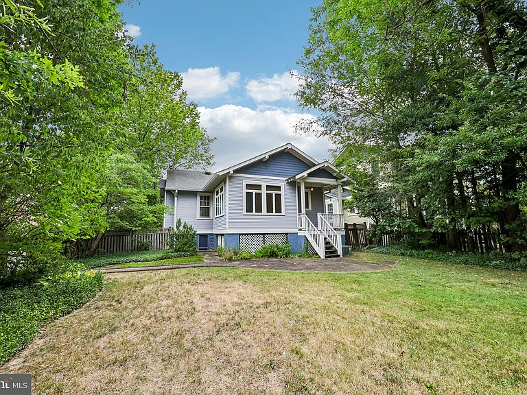 526 N Ivy St — Photo 48