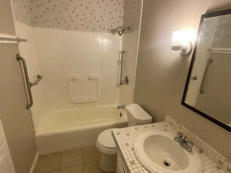 3540 Farwood Dr — Photo 11