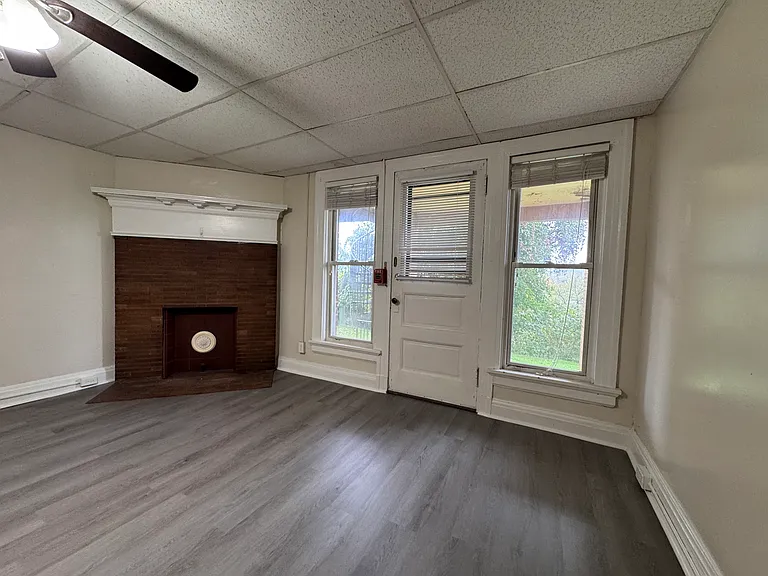 719 Main St #7 — Photo 4