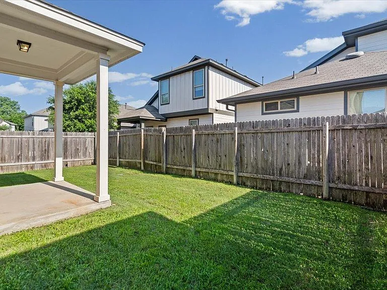 9703 Sunny Swan Ct — Photo 24