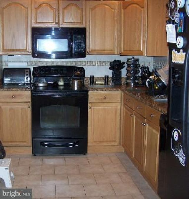 2nd image of 1707 N Sterling Blvd