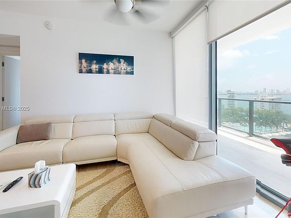 5th image of 1451 Brickell Ave Unit 1502