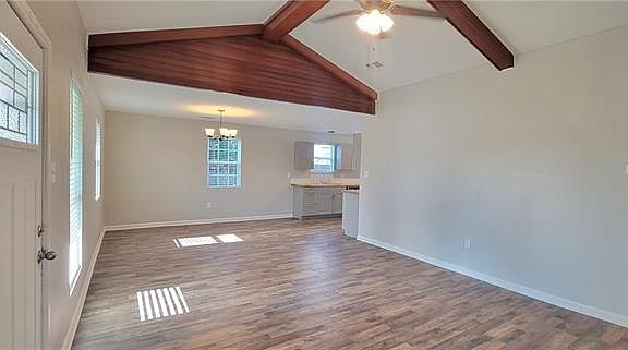 3rd image of 8009 Karen St