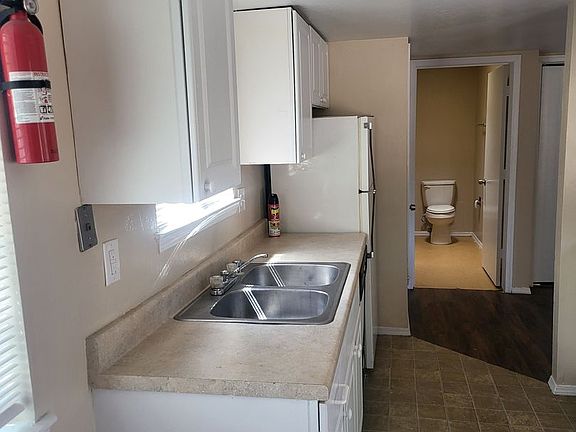 5th image of 1213 Dickerson Dr SE
