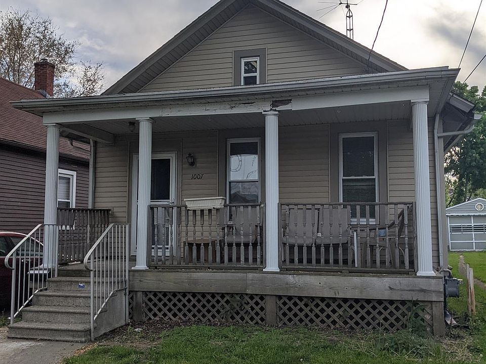 1st image of 1007 Carr St