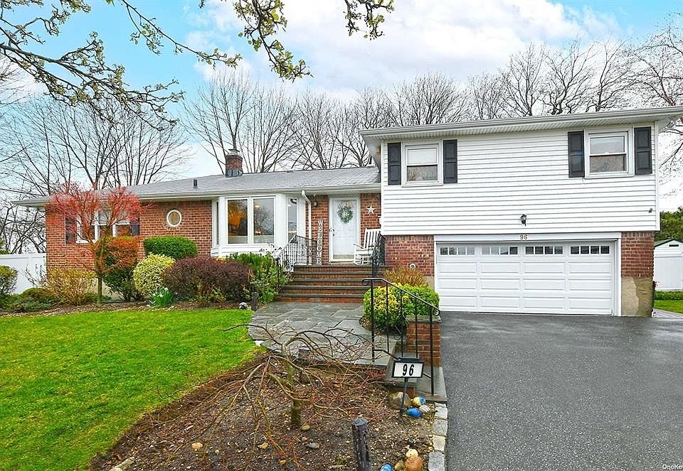 1st image of 96 Phipps Ln