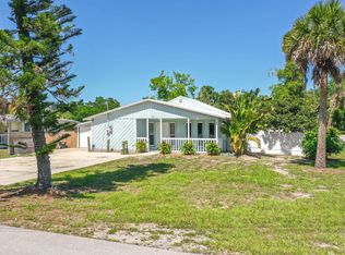 100 Neptune Dr, Edgewater, FL 32132