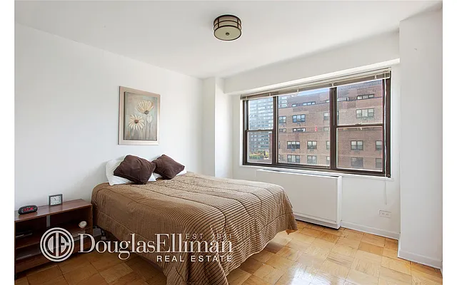 Rented by Douglas Elliman | media 15