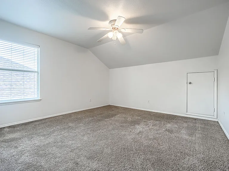 3121 Grant St — Photo 30