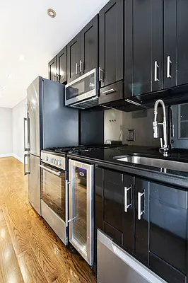 Rented by REAL New York | media 9