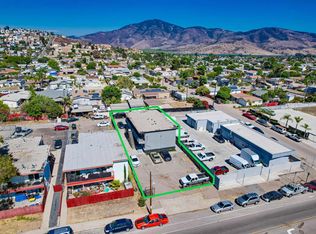 913 Grand Ave, Spring Valley, CA 91977