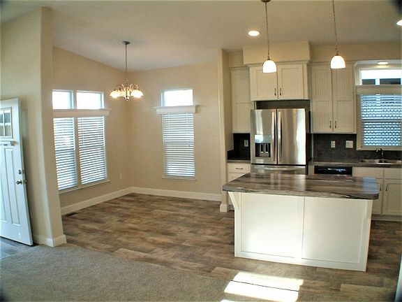 2nd image of 8282 Murray Ave Spc 91