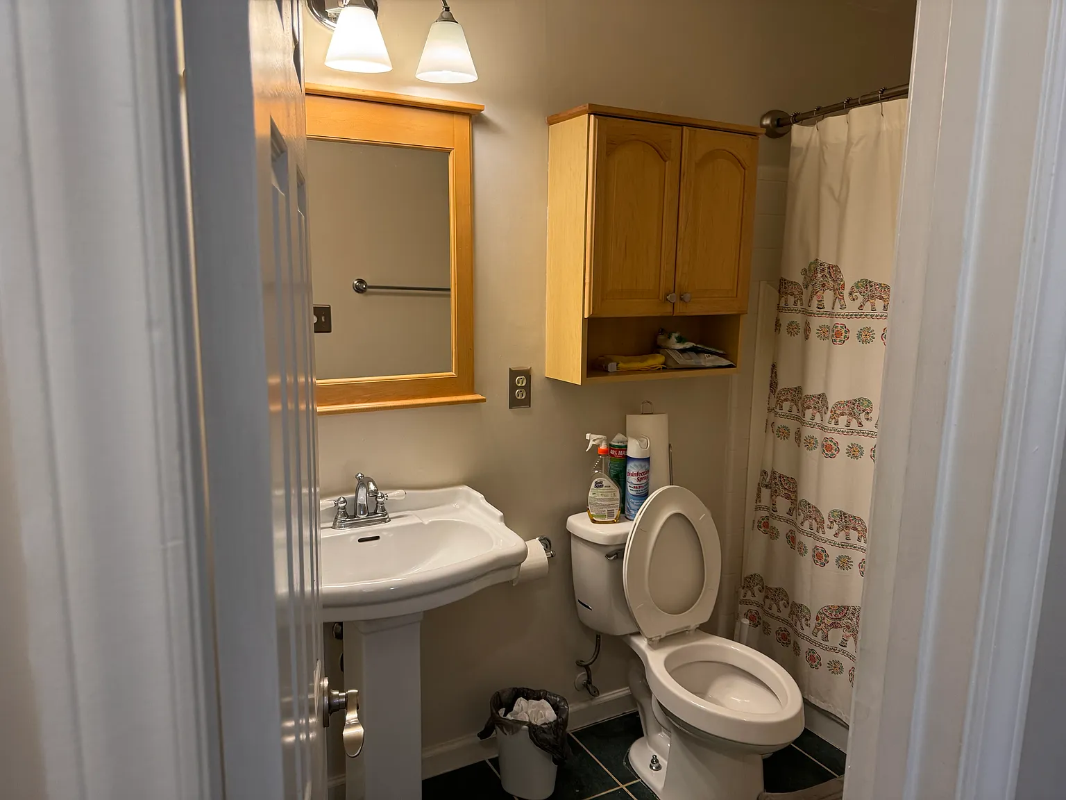 4 bed, 2242 sqft, $900 — Photo 3
