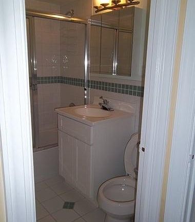 3rd image of 60 Parkway Dr E APT 11DD