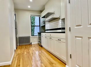 429 E 9th St #FR3, New York, NY 10009