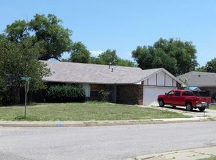 605 Cinnamon Dr, Edmond, OK 73003