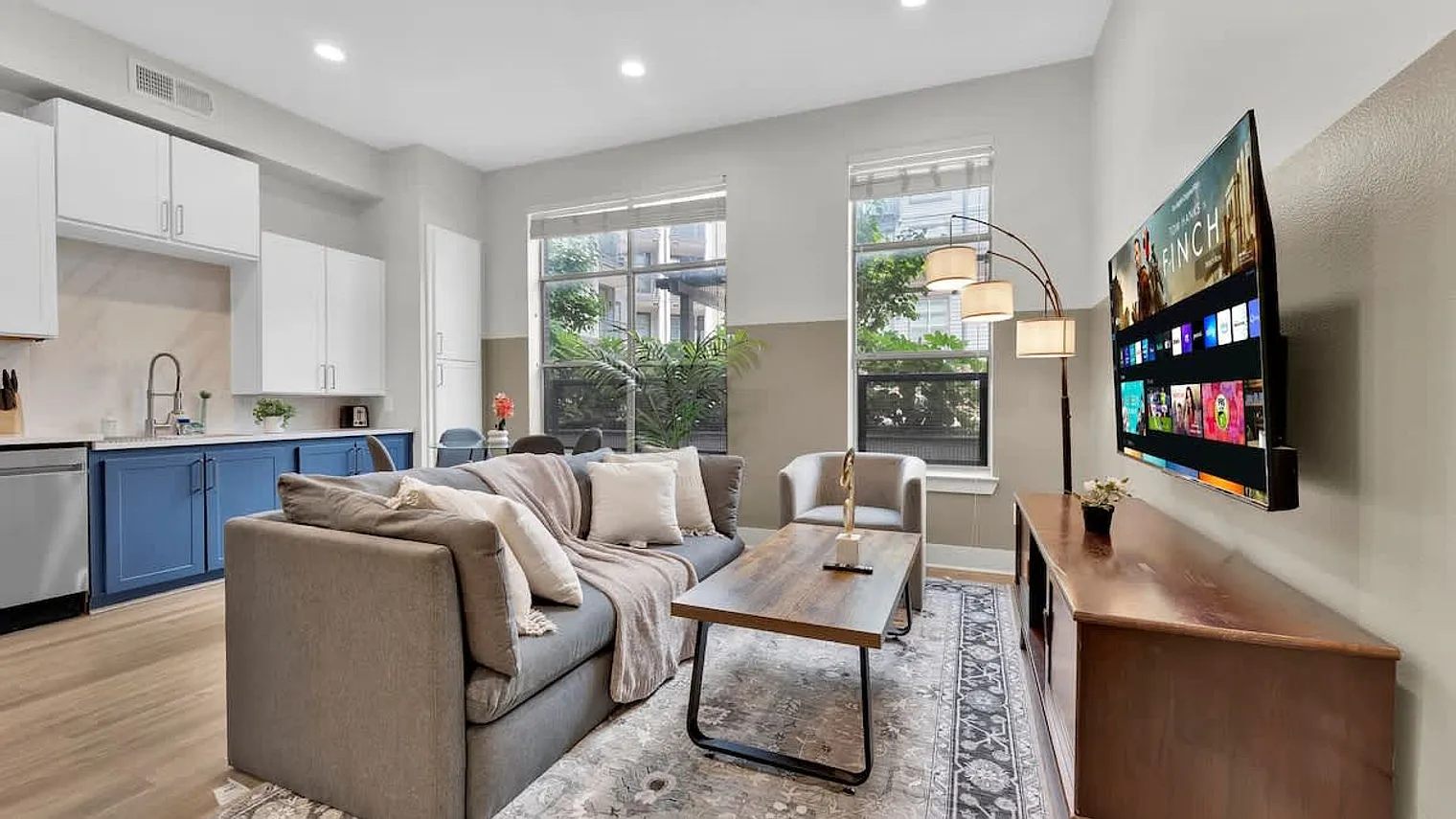 1 bed, 1.0 bath, $2,824 — Photo 1