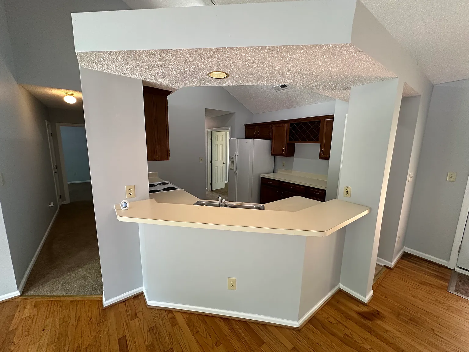 3 bed, 1536 sqft, $1,995 — Photo 4