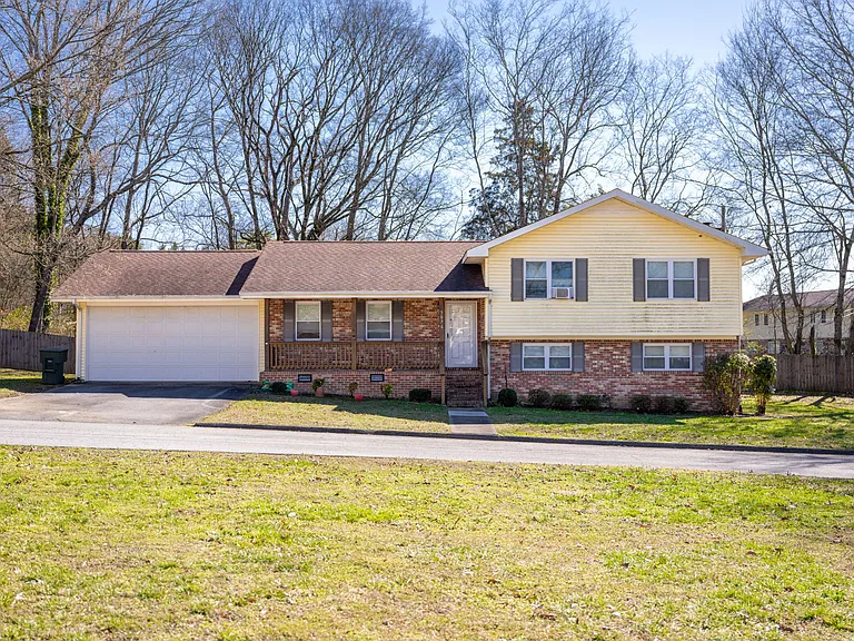 3076 Speicher Cir — Photo 60