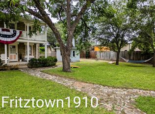 805 E Austin St, Fredericksburg, TX 78624