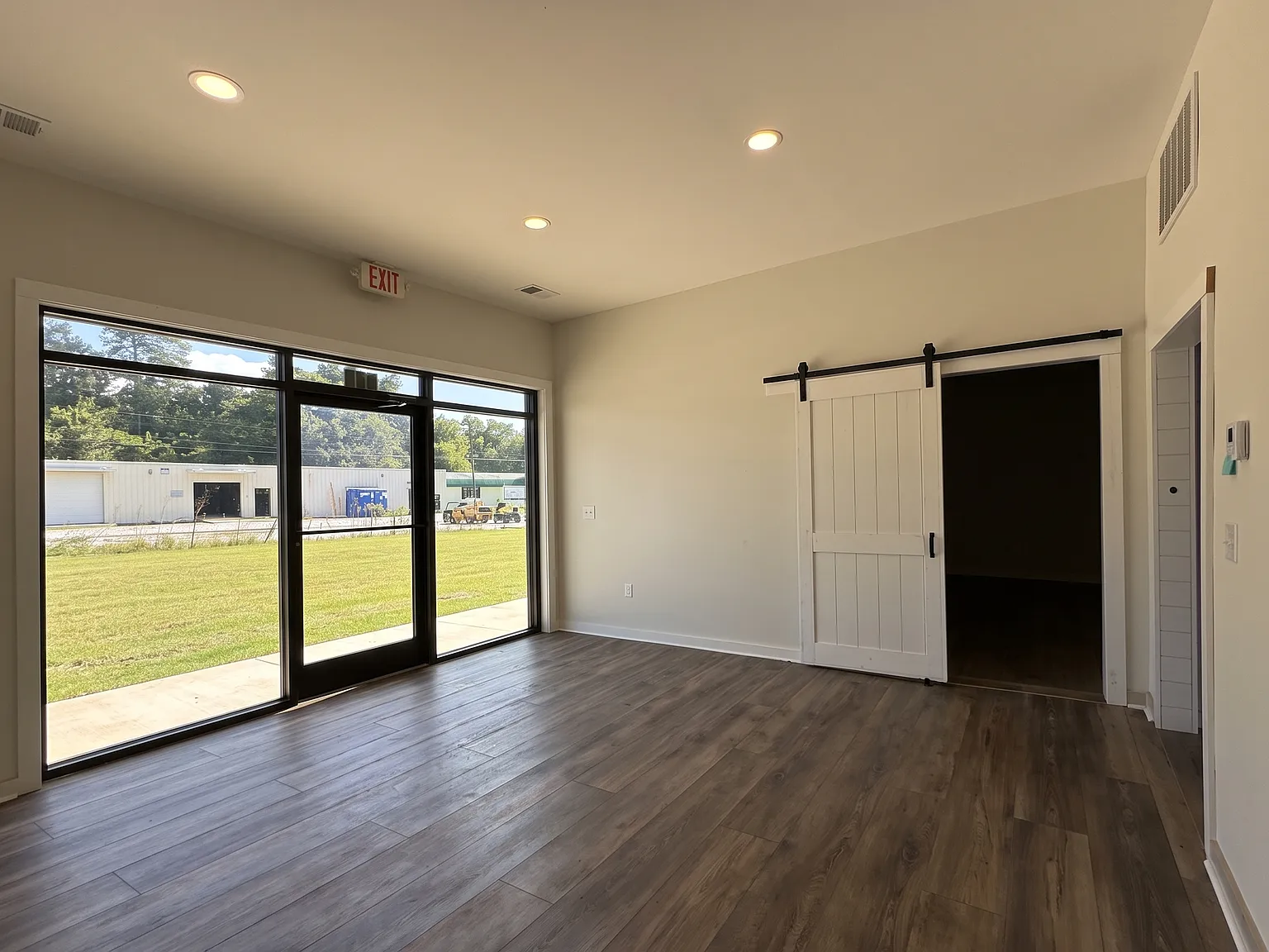 410 Long Avenue - 1 — Photo 4