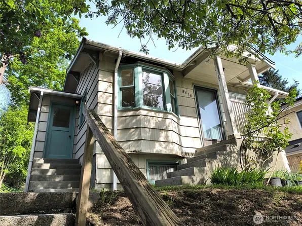 5616 38TH Avenue SW, Seattle, WA 98126