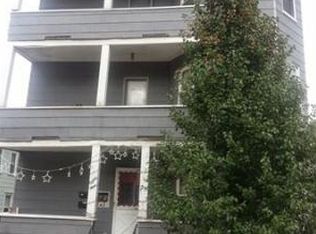 89 Houghton St, Worcester, MA 01604