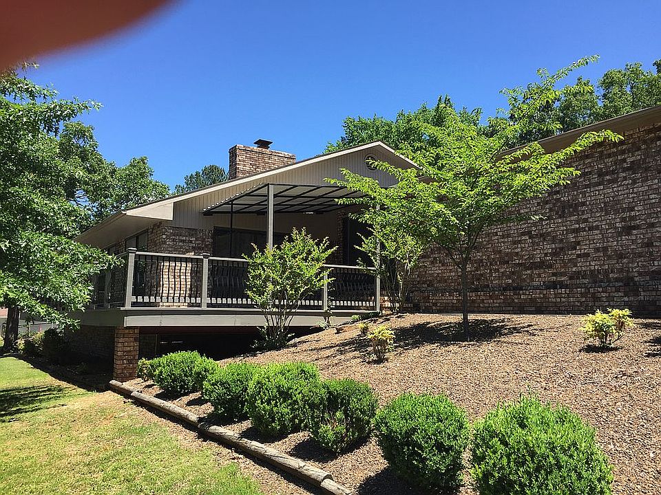 2nd image of 2400 N Karyn Ave