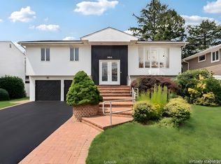 2812 Covered Bridge Road, Merrick, NY 11566