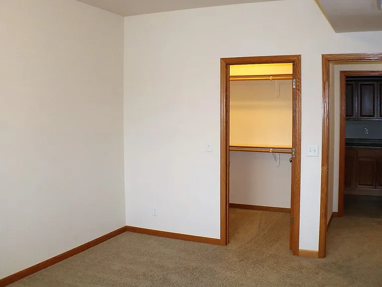 460 Cameron Way — Photo 17