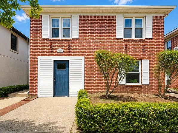 1820 73rd St APT 1A, Brooklyn, NY 11204