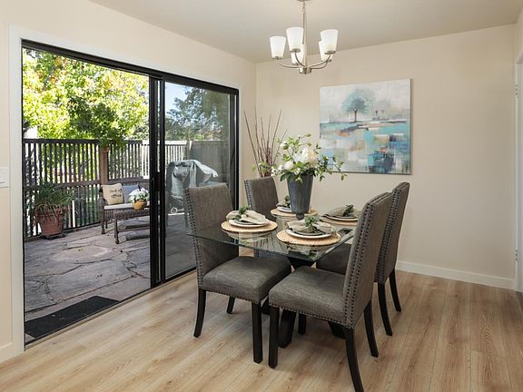 4th image of 10176 Camberley Ln
