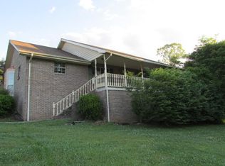 3032 W Wolf Valley Rd, Clinton, TN 37716
