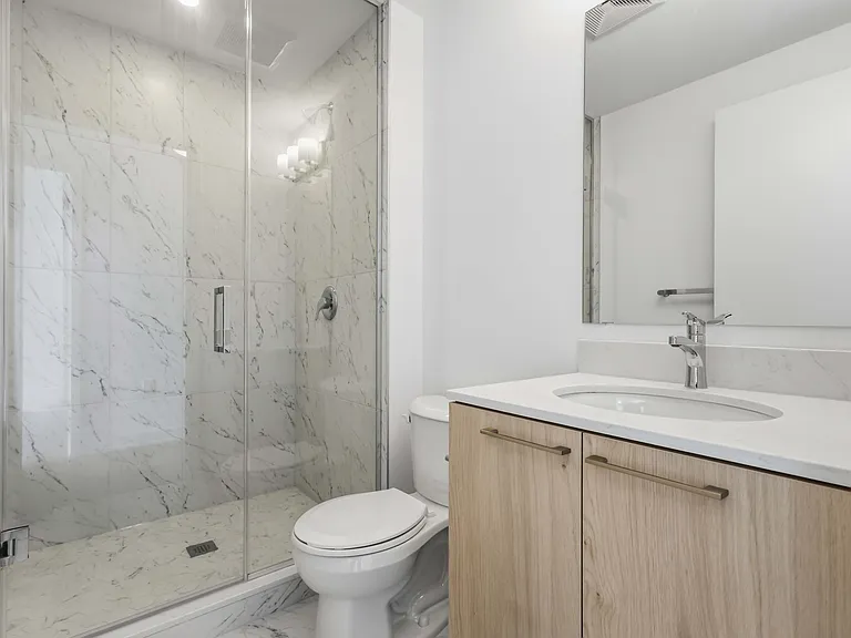 7439 Kingston Rd — Photo 123