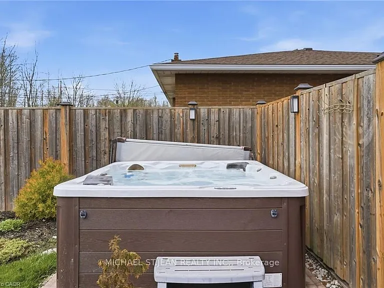 282 Roach Ave — Photo 44