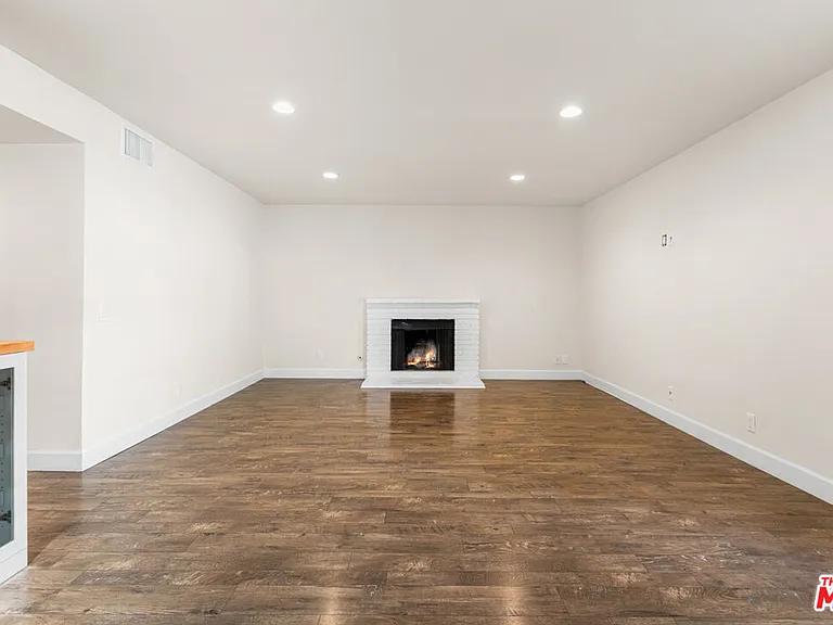 9200 Wystone Ave — Photo 16