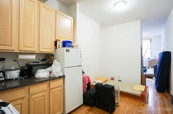 Rented by City Connections Realty | media 33