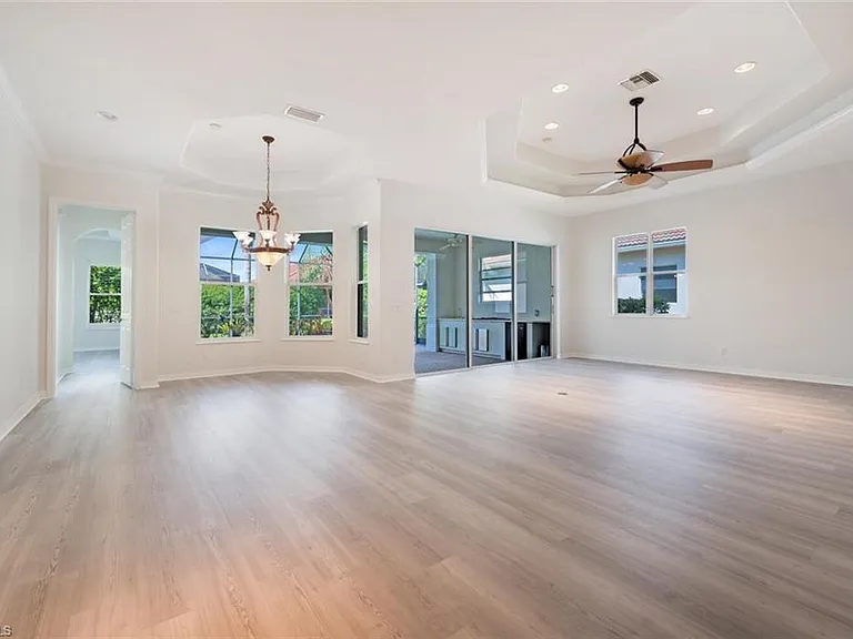 10800 Fieldfair Dr — Photo 9