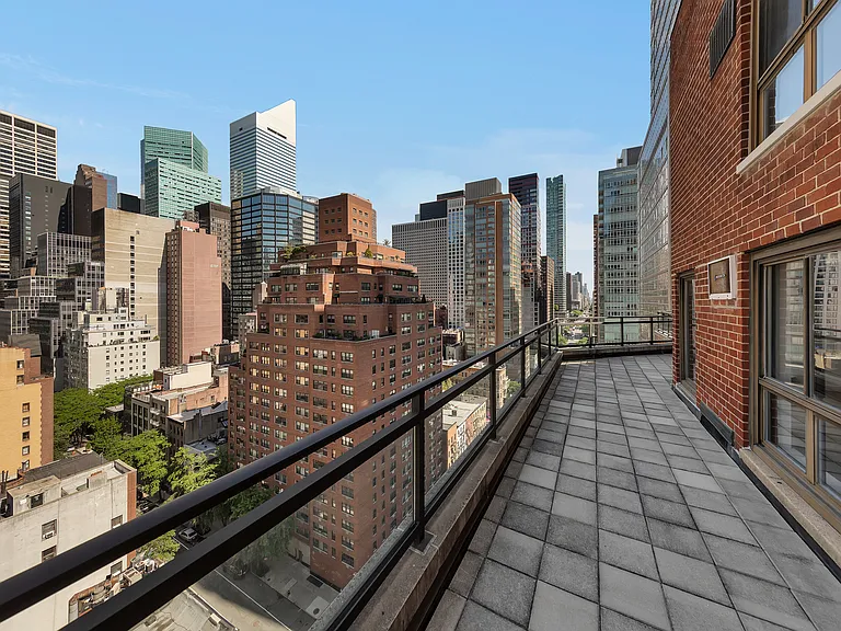300 E 51st St #18B — Photo 13