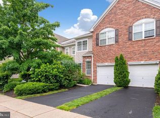 20 Heritage Hills Dr, Washington Crossing, PA