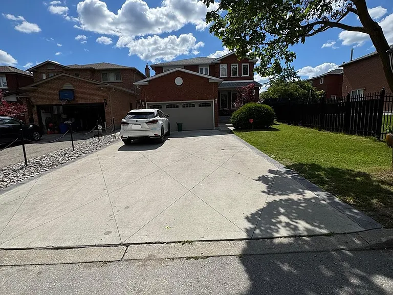 14 Romano Cres #LOWER — Photo 37