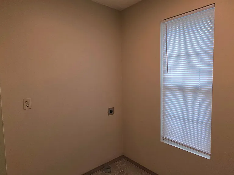 1019 S Missouri Ave — Photo 6