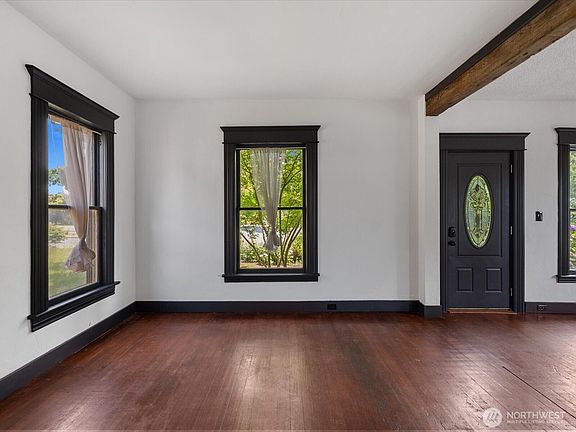 5th image of 1218 E Marine View Drive