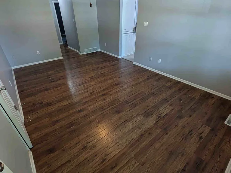 Main Floor Livingroom