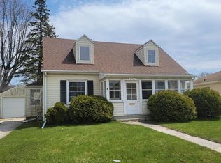 2409 Lincoln Ave, Two Rivers, WI 54241