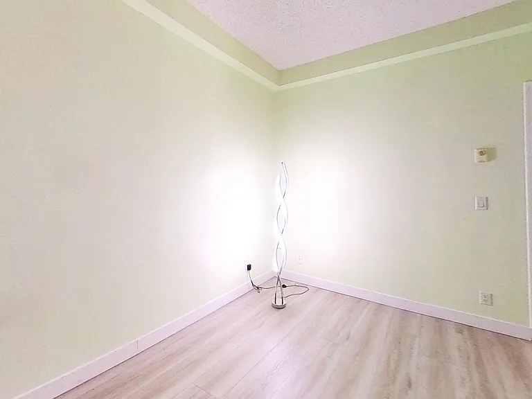 2668 Ash St #204 — Photo 6