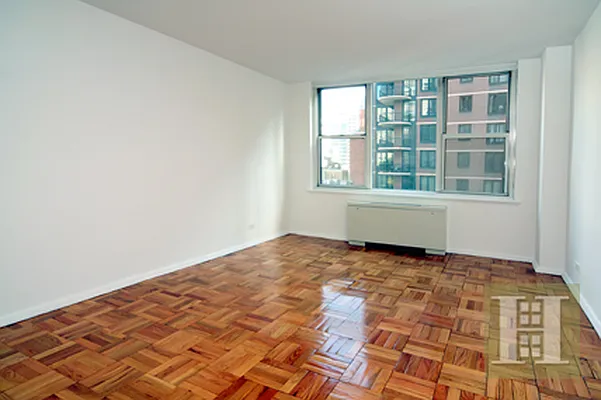 Rented by Halstead Real Estate | media 15