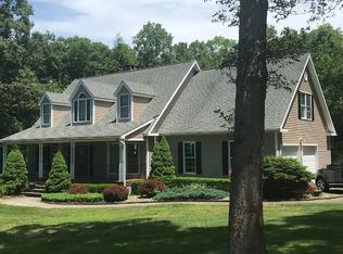 62 Hemlock Rd, Roxbury, CT 06783