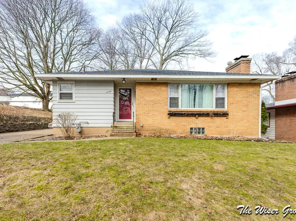 1435 Diamond Ave NE, Grand Rapids, MI 49505