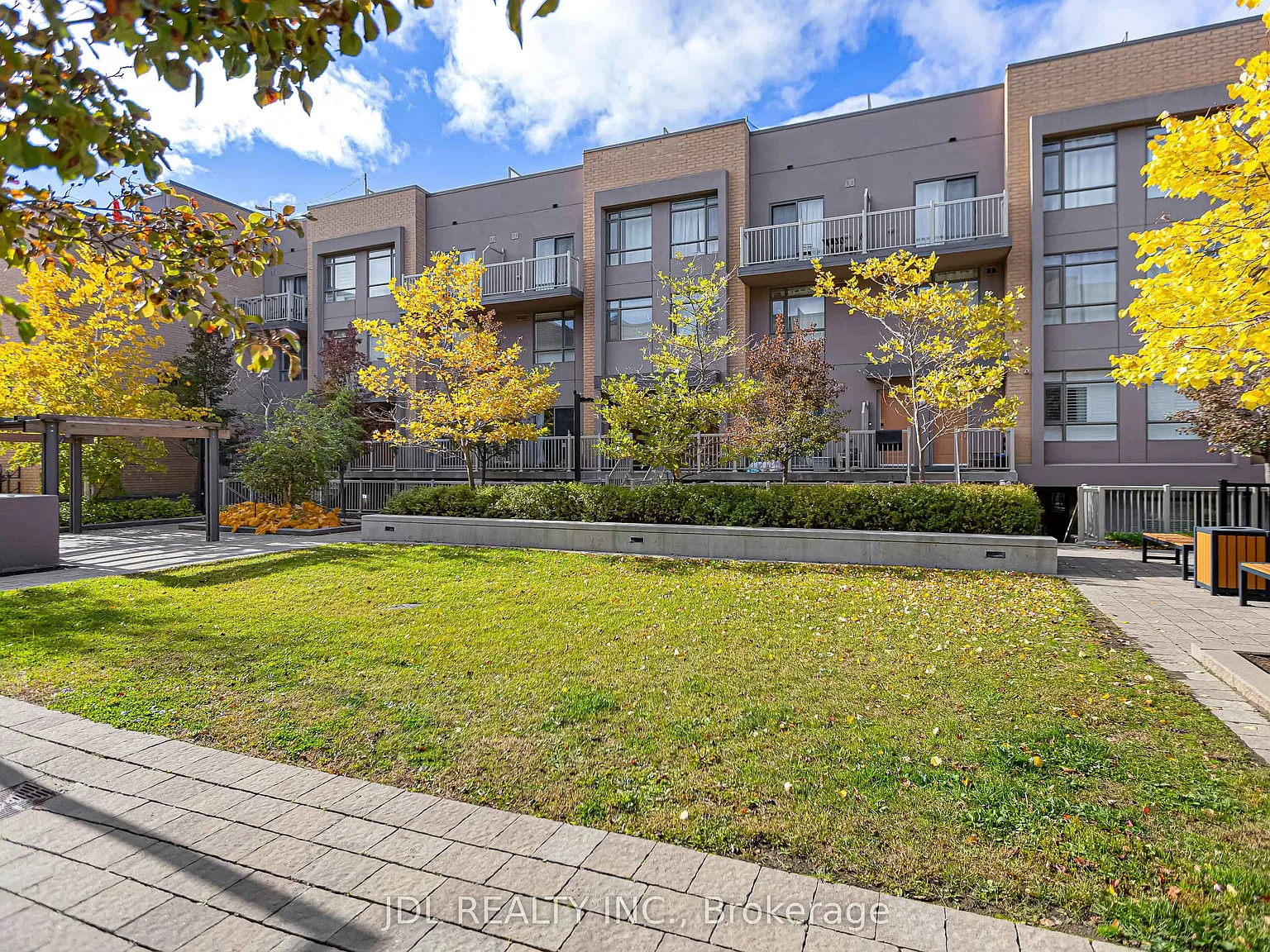 2 bed, $2,450 — Photo 3